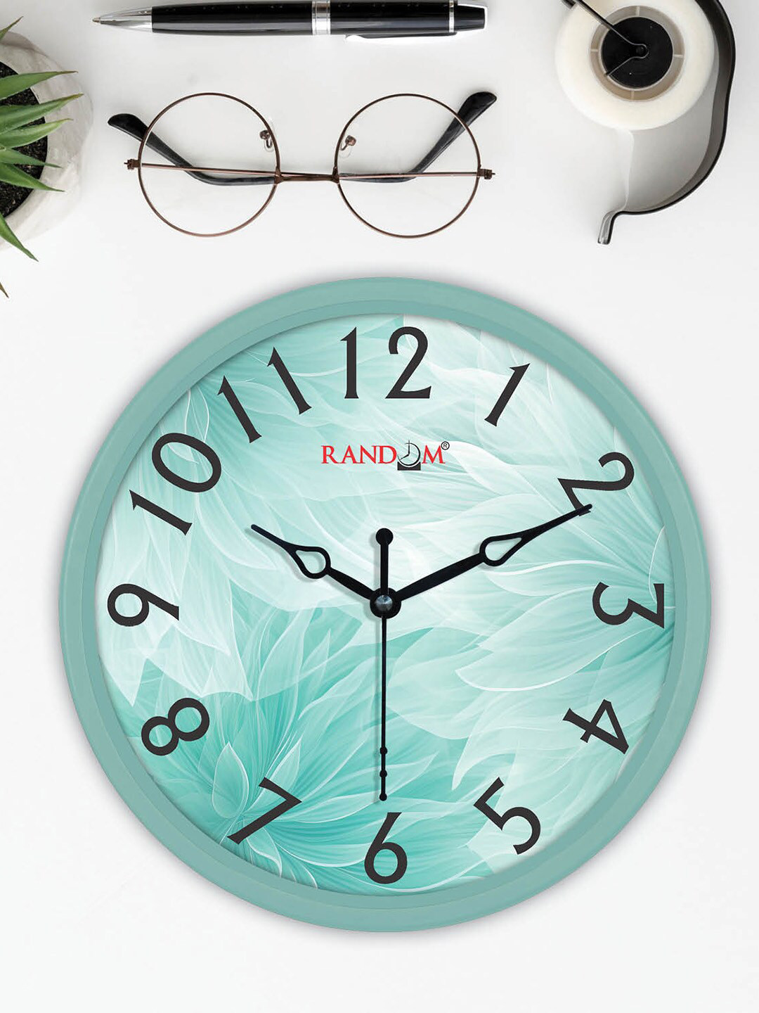 RANDOM Green & Black Solid Round Contemporary Wall Clock