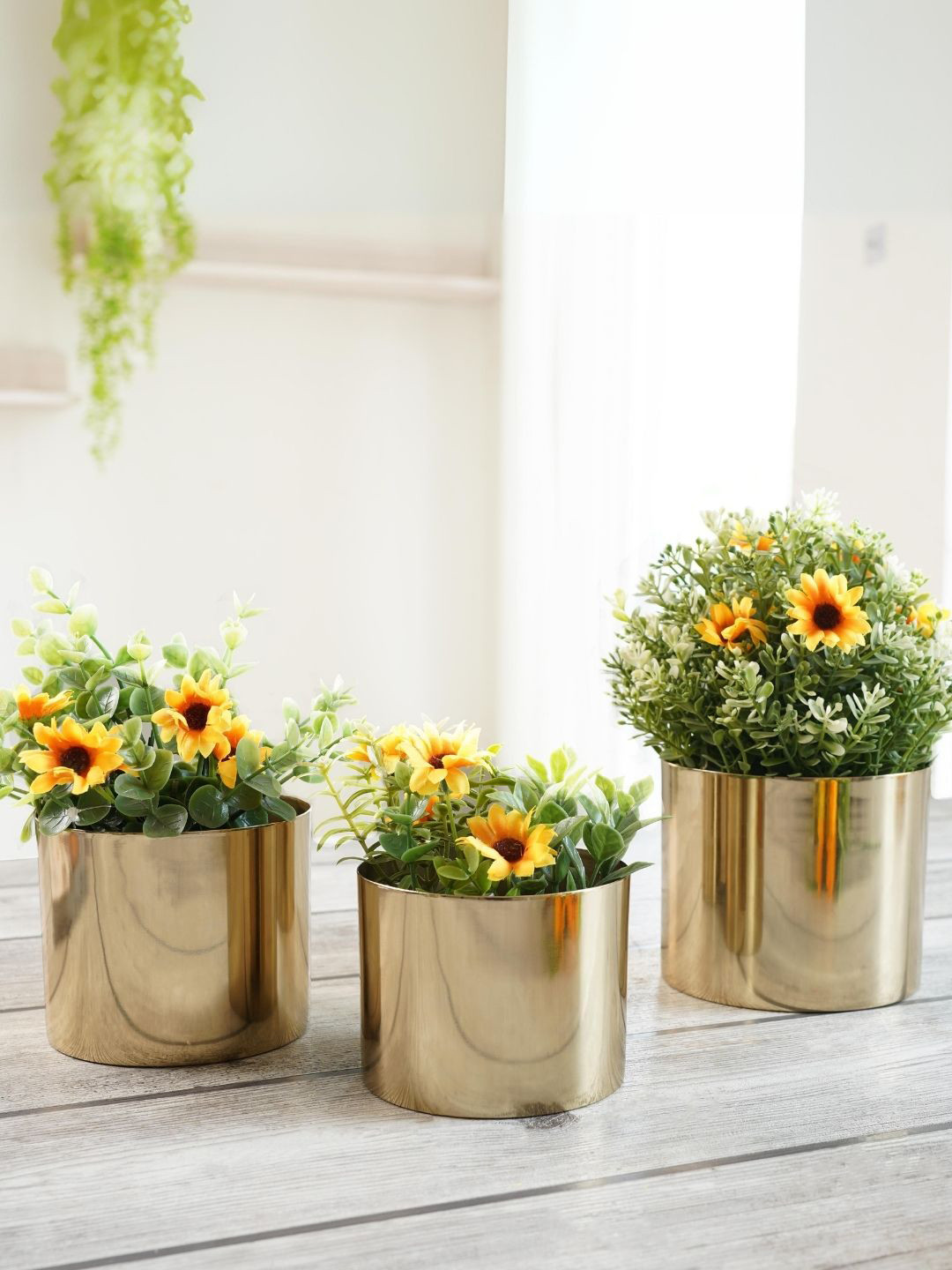 BEHOMA Set of 3 Gold-Toned Mini Tabletop Metal Planters