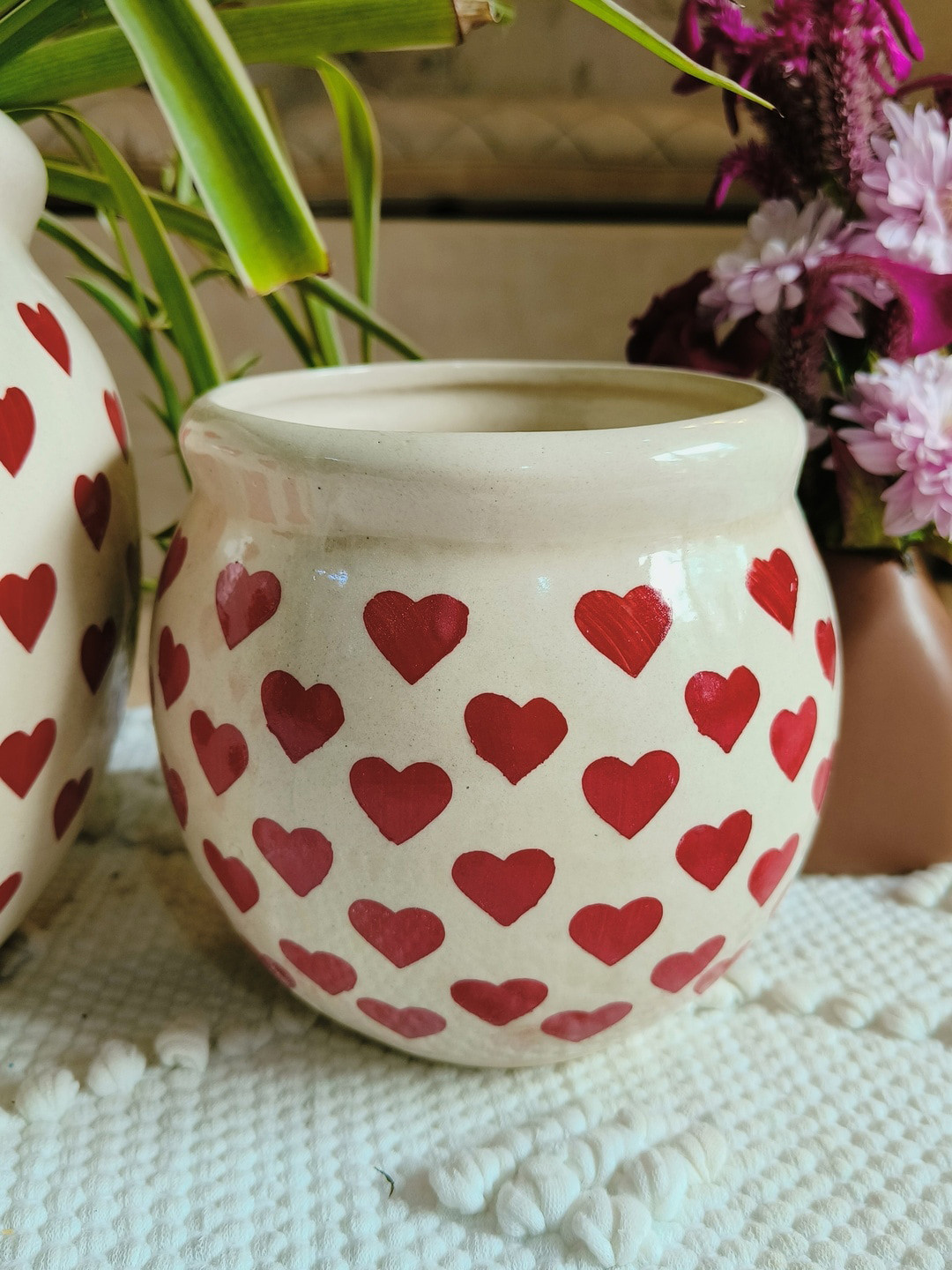 NIYARA White & Red 2 Pieces Printed Heart Ceramic Planters