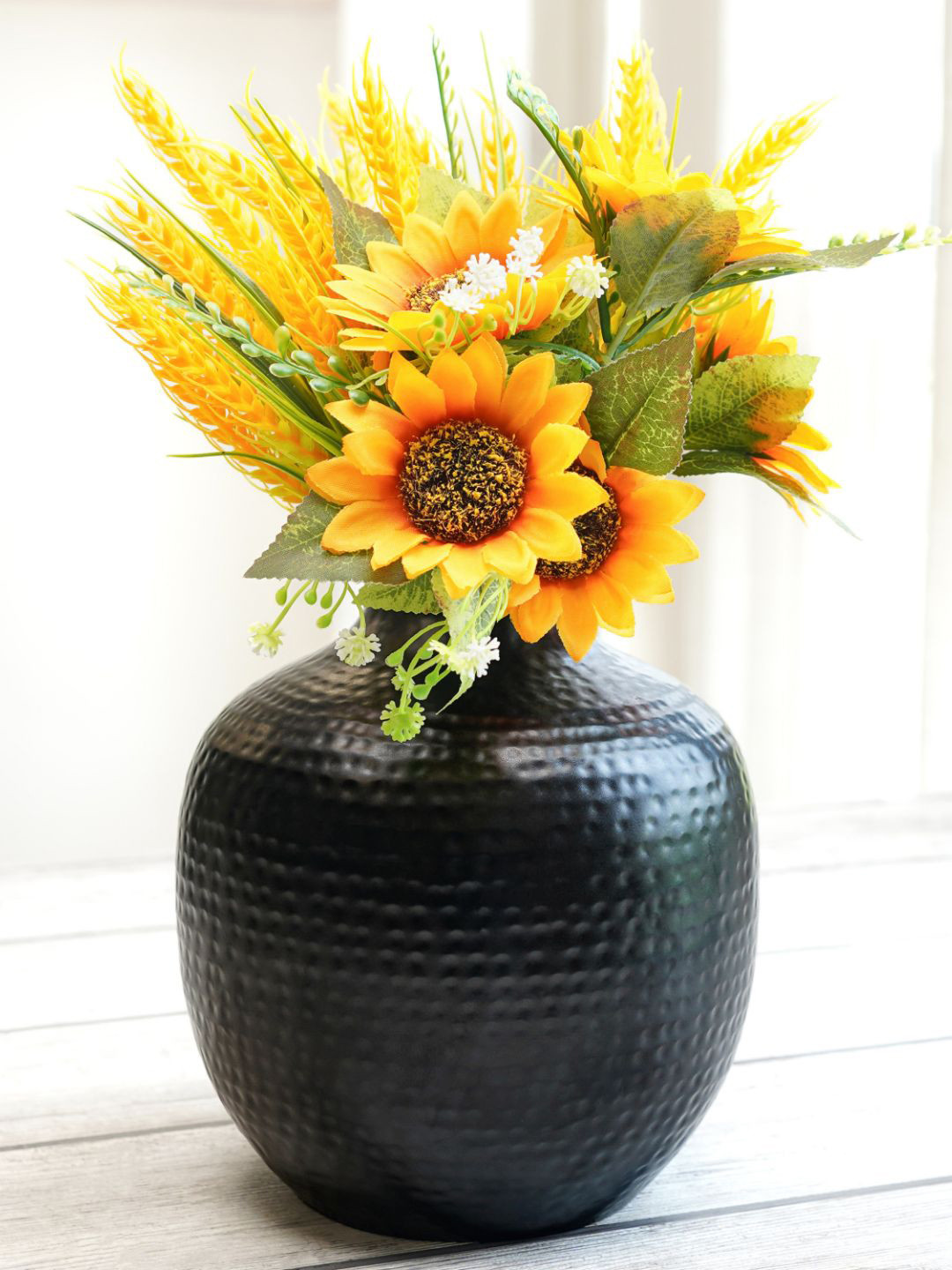 BEHOMA Black Hammered Metal Bud Shape Flower Vase