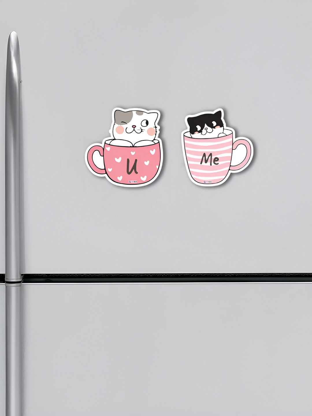 ARTBUG 2 Pieces Pink & White Printed Decorative Magnets