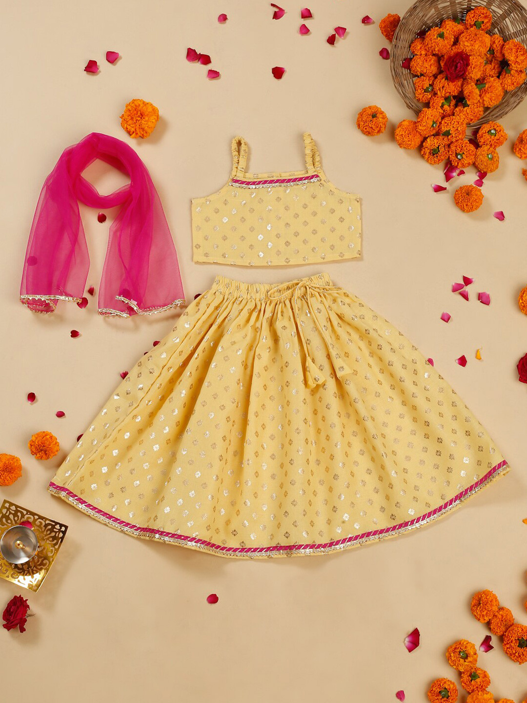 SAKA DESIGNS Girls Ethnic Motifs Printed Ready to Wear Lehenga & Blouse With Dupatta