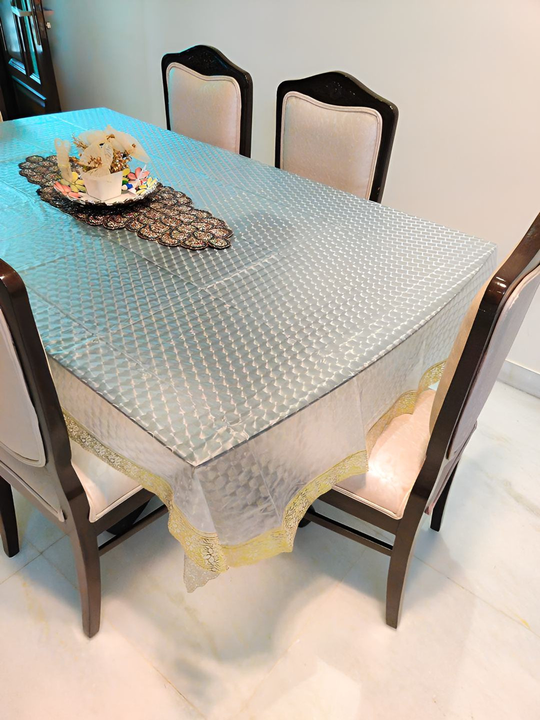 CASA-NEST Transparent 6-Seater Waterproof Table Cover
