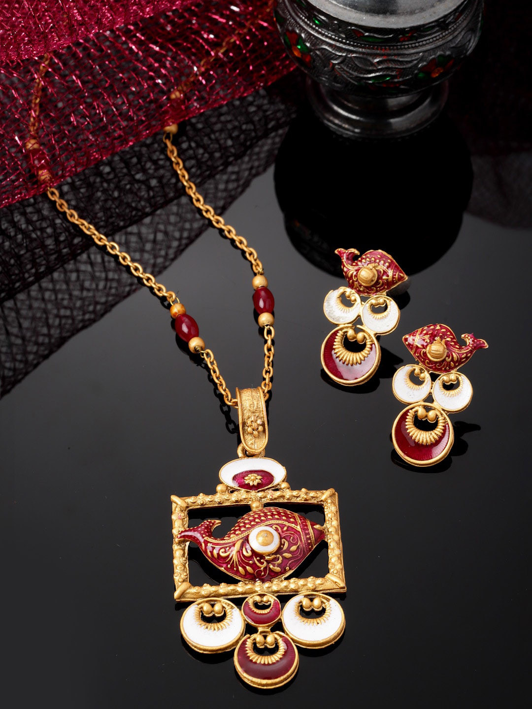 PANASH Gold-Plated Stone Studded & Beaded Jewellery Set