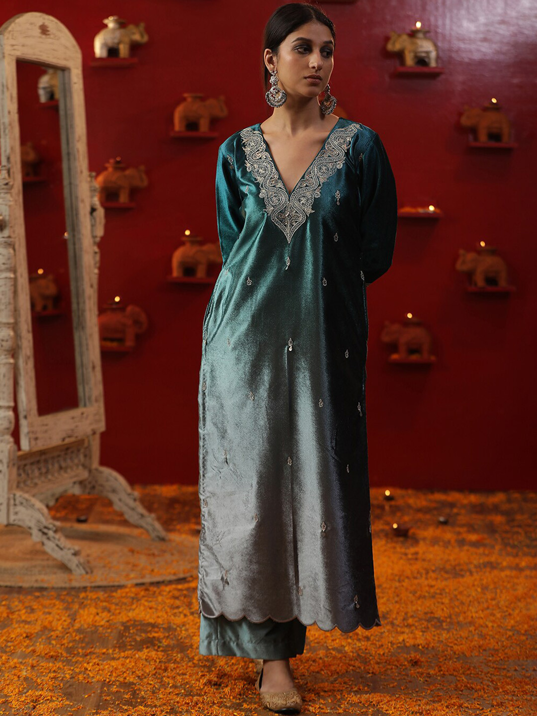 ARPITA SULAKSHANA Floral Yoke Design Velvet Kurta With Palazzos