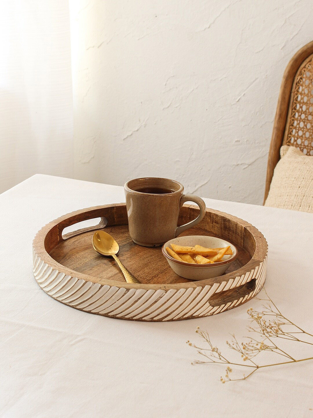 House This Agatti Brown & White Wooden Tray
