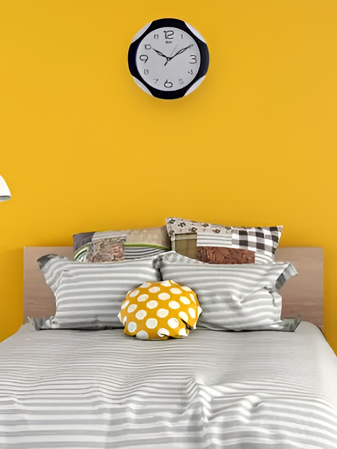 Ajanta Navy Blue & White Round Textured Traditional Wall Clock