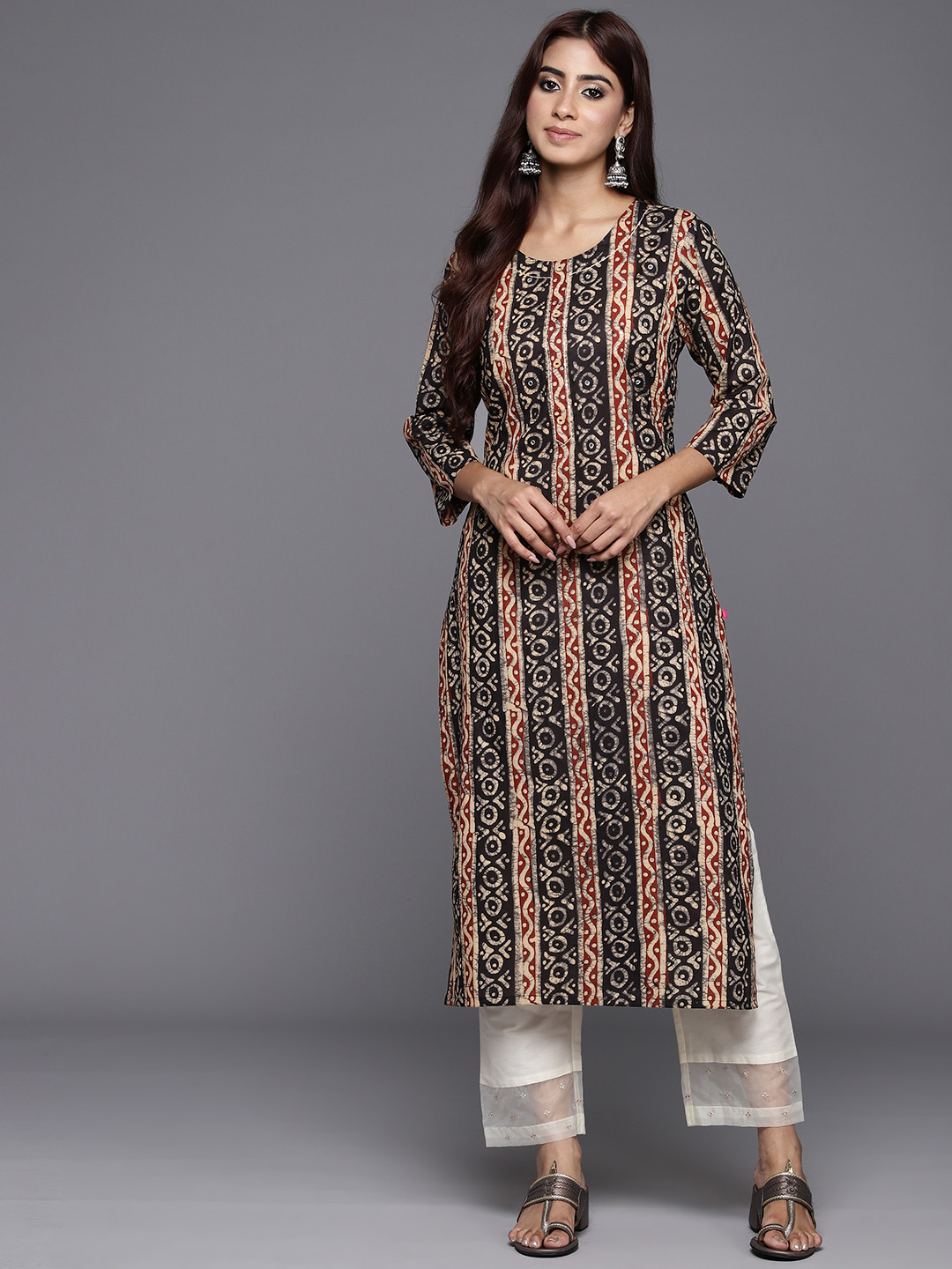 Varanga Women Ethnic Motifs Printed Mirror Work Cotton Kurta