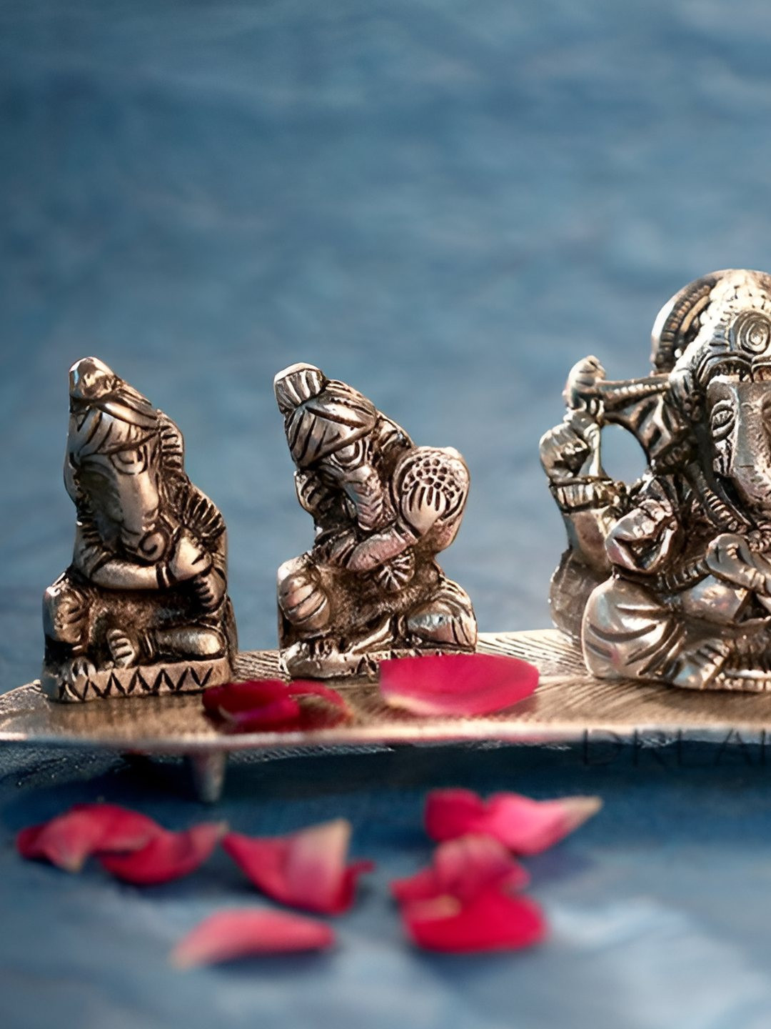 INTERNATIONAL GIFT Musical Ganesh Silver Metallic Prayer Room Music Medium Showpiece - 3.1 Inches