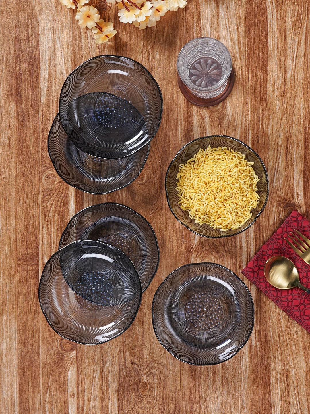 ceradeco Black 6 Pieces Glass Textured Serving Bowls