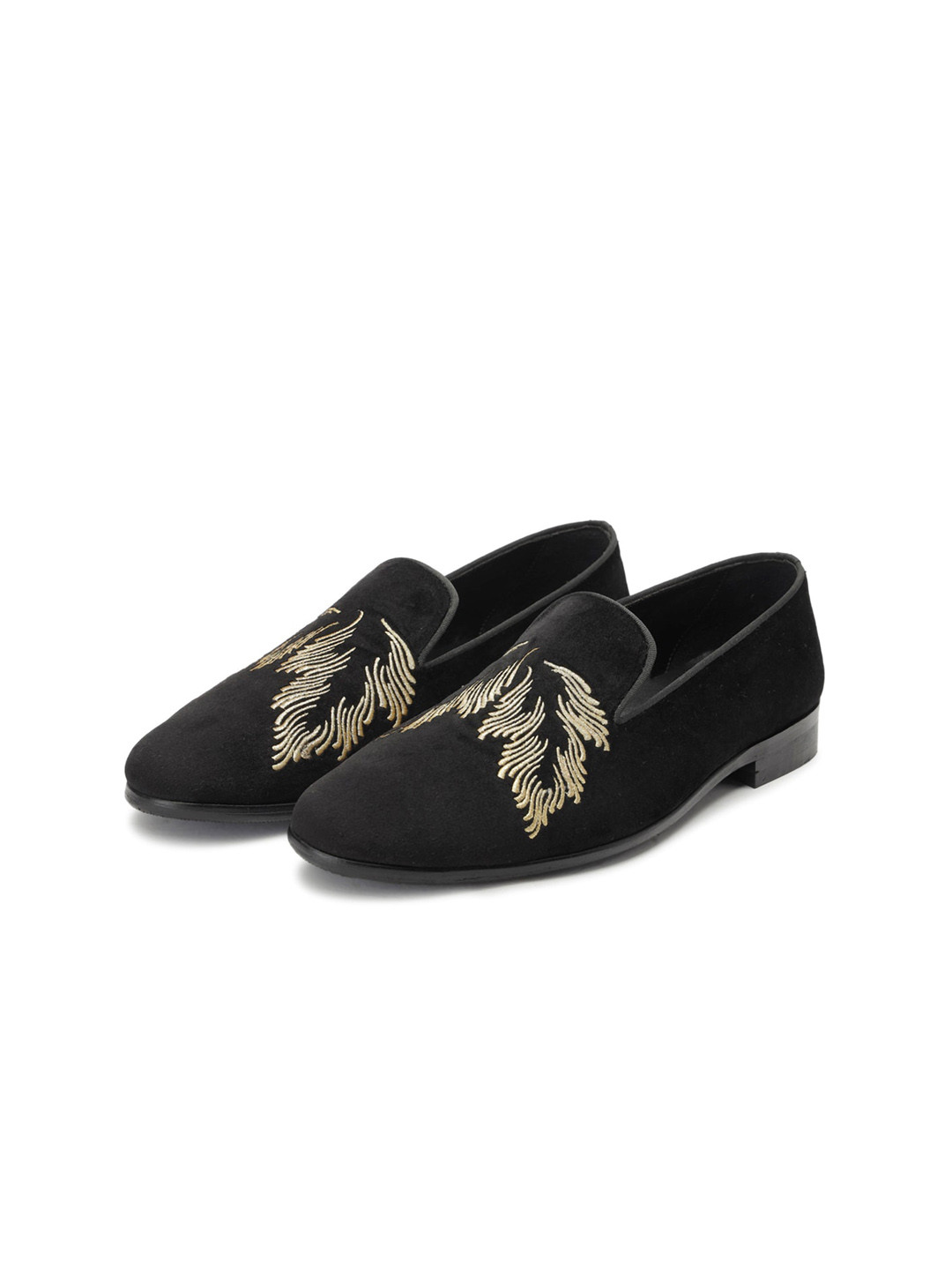 SHUTIQ Men LAYLA Ethnic Embroidered Velvet Mojaris