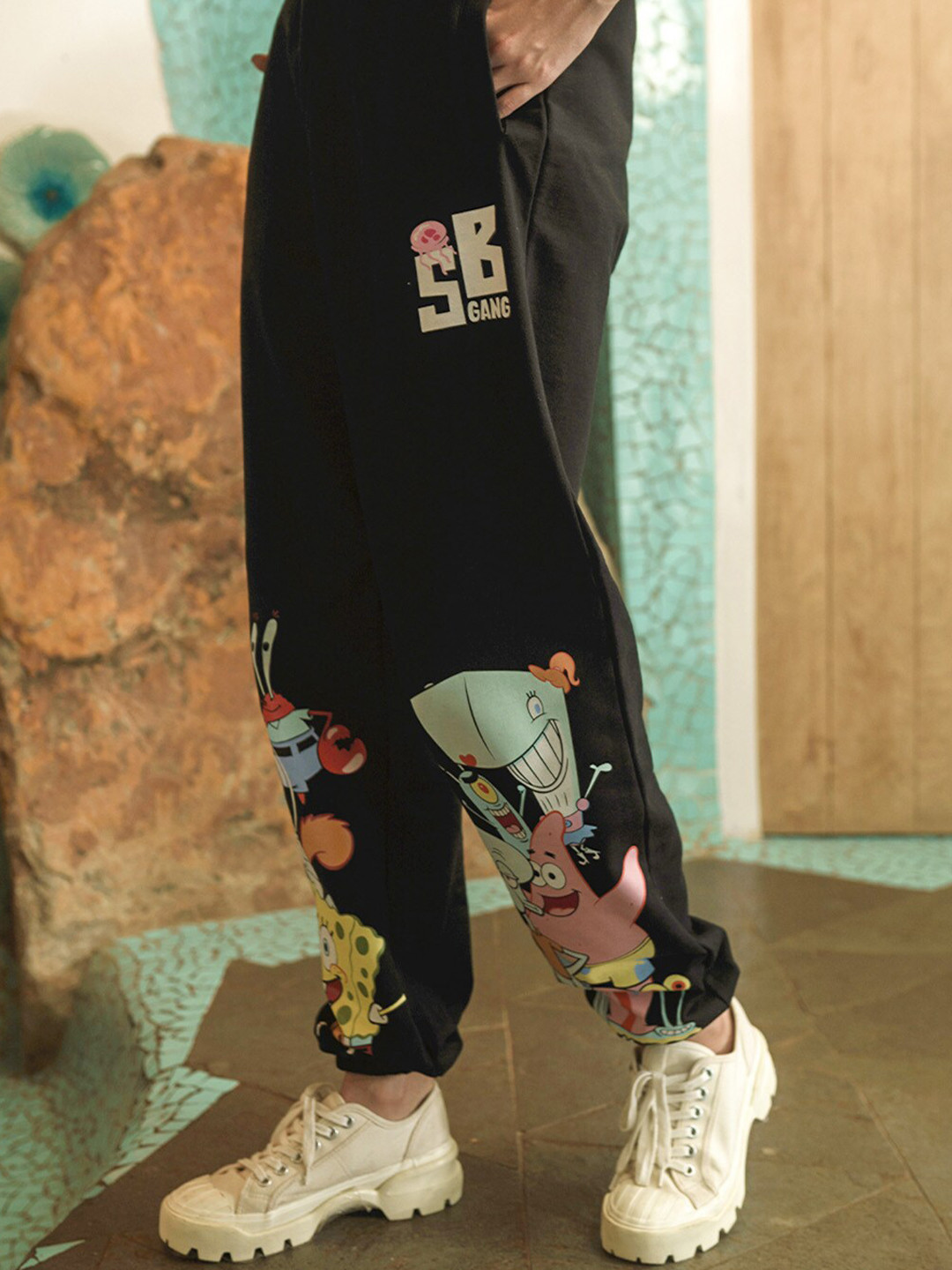 Bonkers Corner Women Black Sponge Bob & Friends Printed Joggers