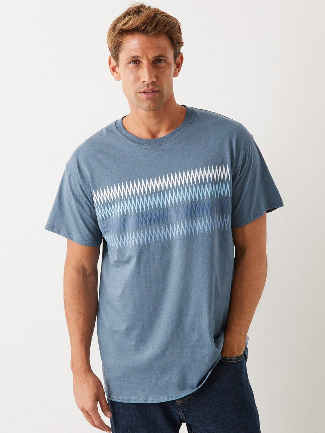 Burton Men Multi Zig Zag Printed Pure Cotton T-shirt