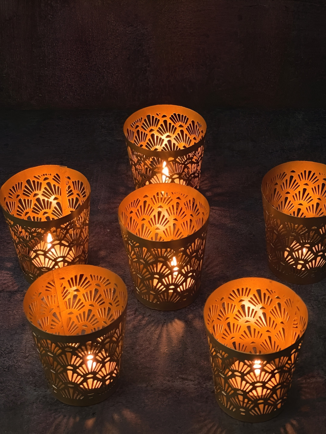 CasaGold Tea Light Holder Gold Metal Metallic Living Room Lights Set of 6 Medium Showpieces -