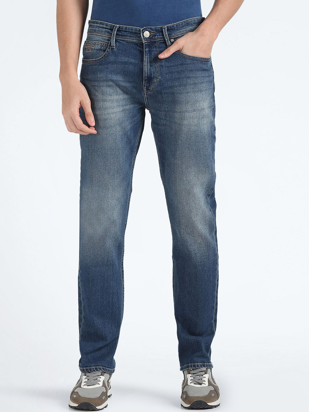 Flying Machine Men Straight Fit Stone Wash Heavy Fade Stretchable Jeans