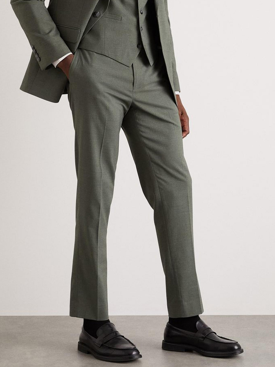 Burton Men Slim Fit Fine Twill Weave Trousers