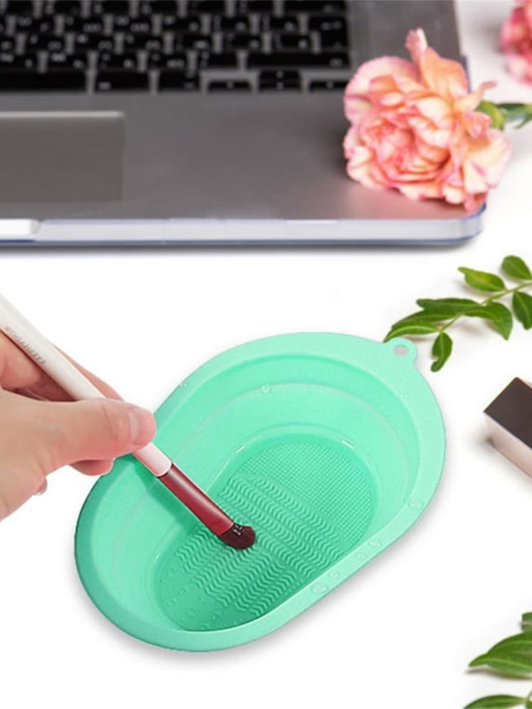 FEELHIGH Silicon Makeup Brush Cleaning Bowl & Washing Tool Scrubber