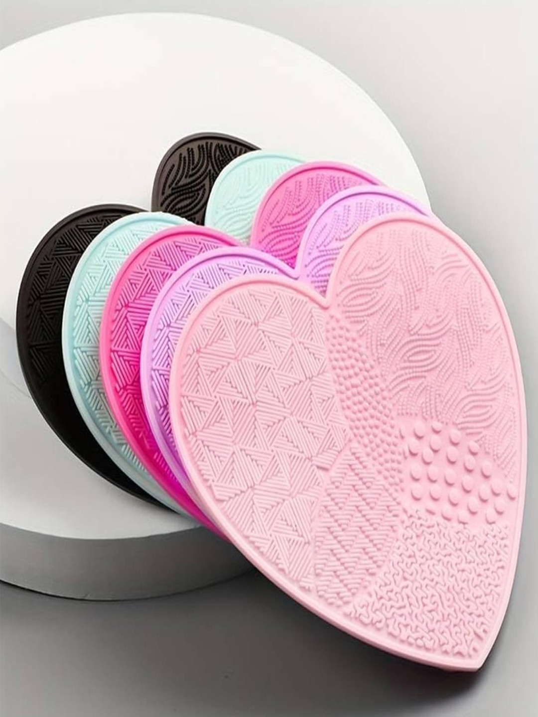 FEELHIGH Heart Shape Makeup Brush Cleaning & Washing Tool Scrubber - Salmon
