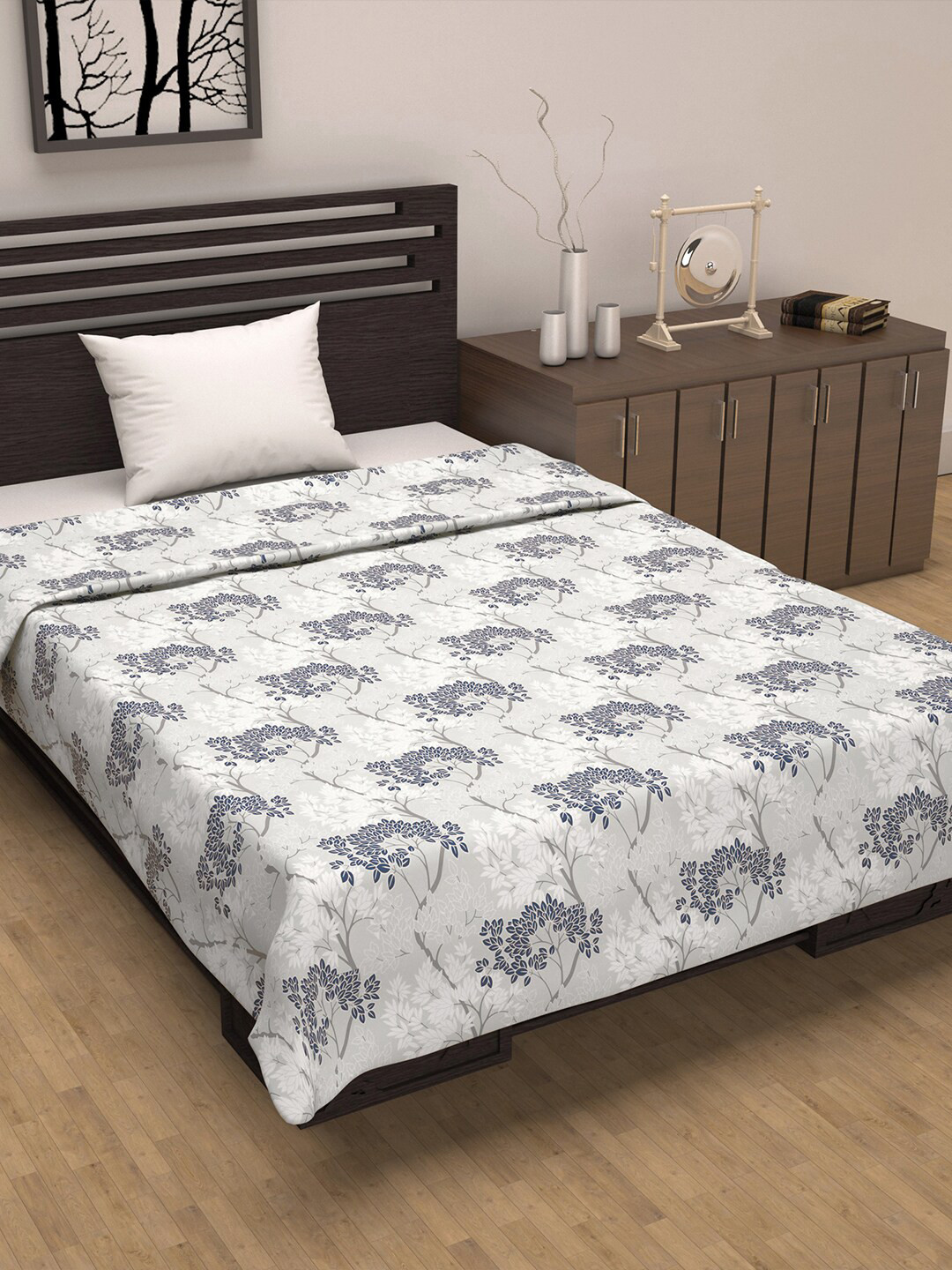 Divine Casa prism Grey Floral Cotton AC Room 120 GSM Single Bed Dohar