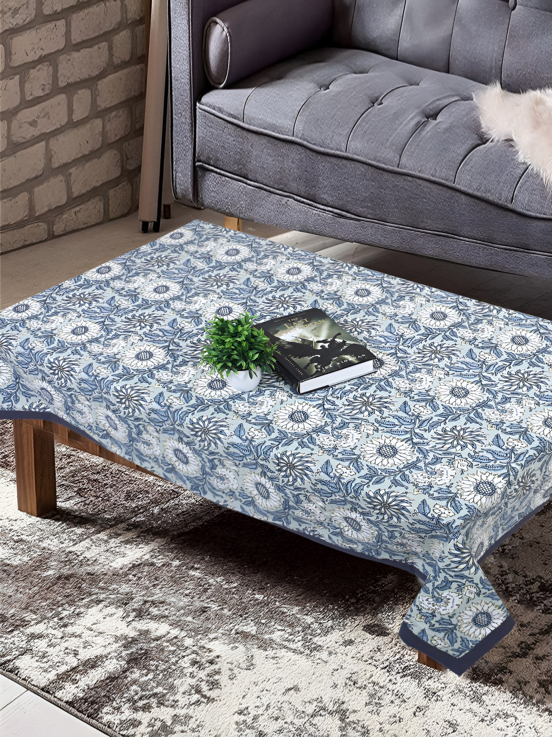 Texstylers Blue & White Floral Anti-Slip Cotton 4 Seater Rectangle Table Cover