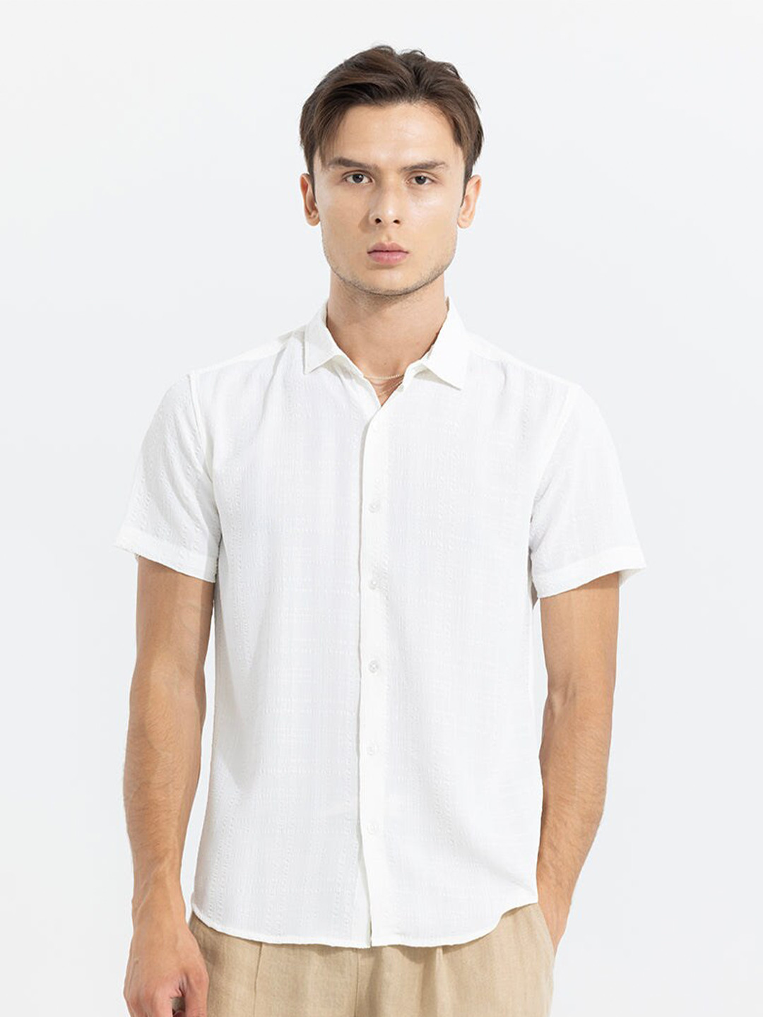 Snitch White Classic Slim Fit Casual Shirt