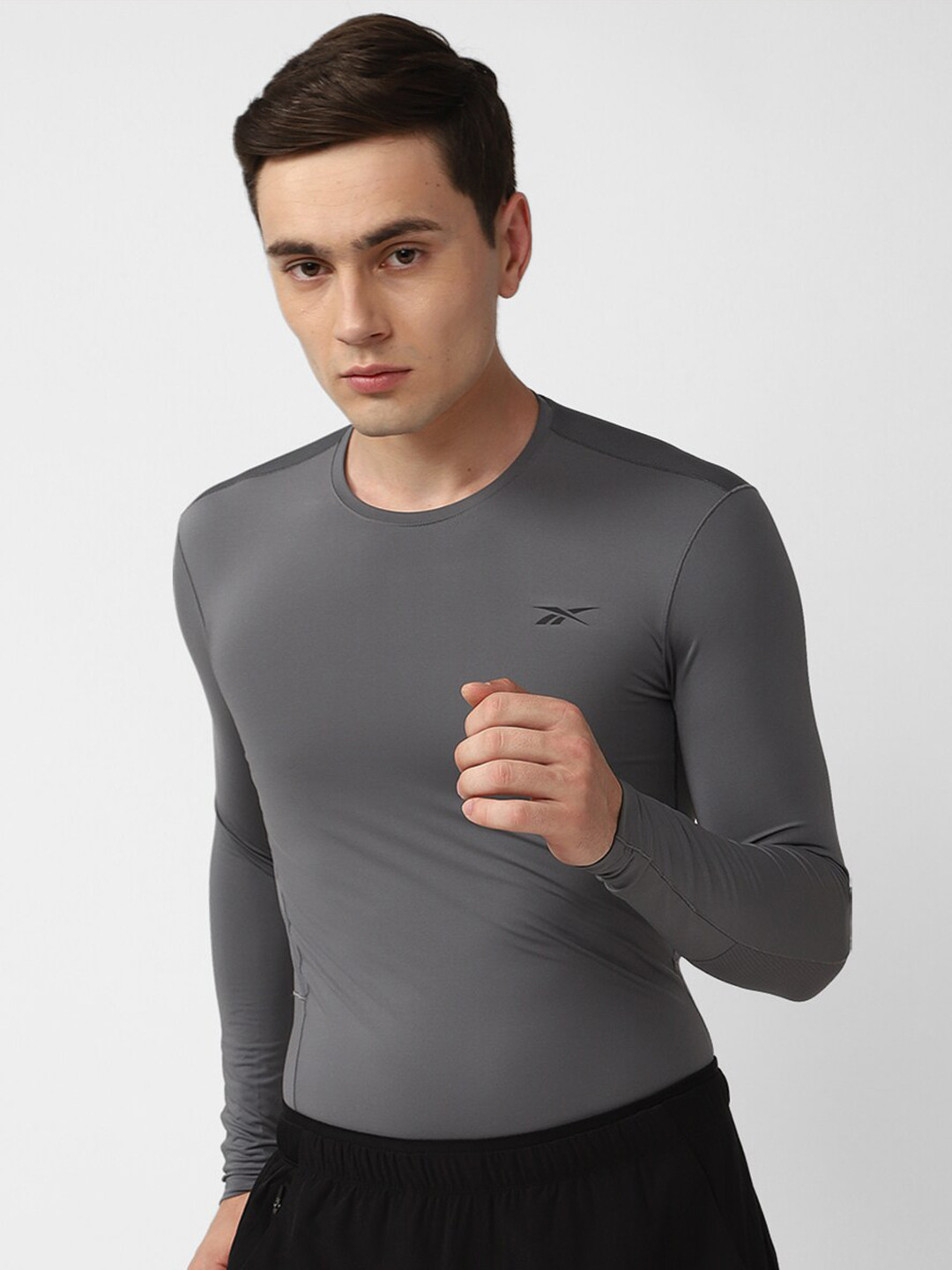 Reebok Comp Ls Long Sleeves Slim-Fit Round Neck T-Shirt