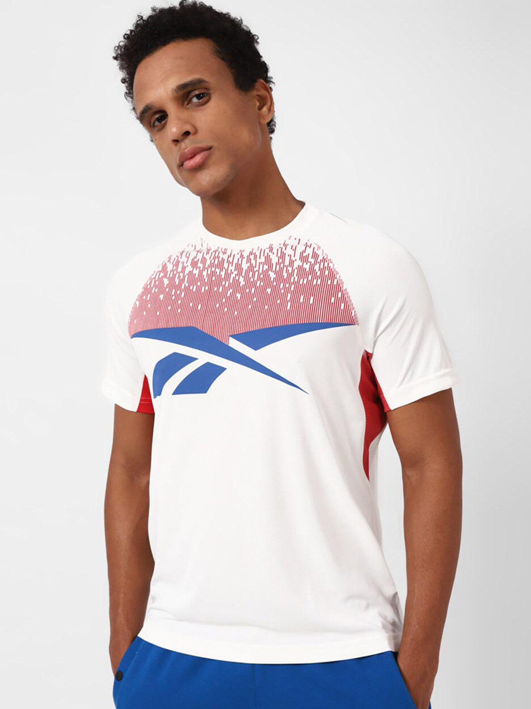 Reebok Brand Logo Printed Slim-Fit Badminton T-Shirt