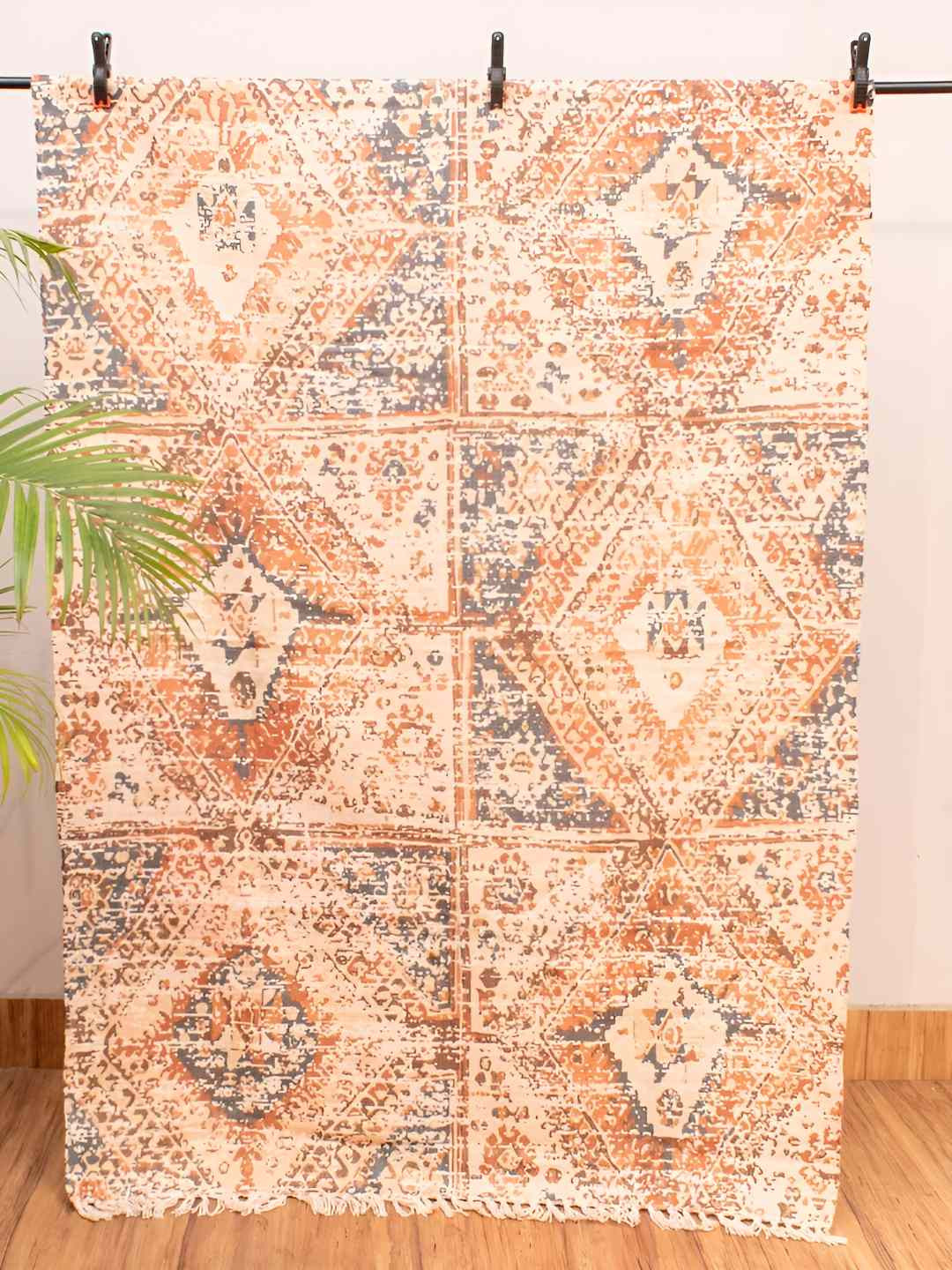 HOMADORN Off White & Beige Printed No Shredding Dhurrie