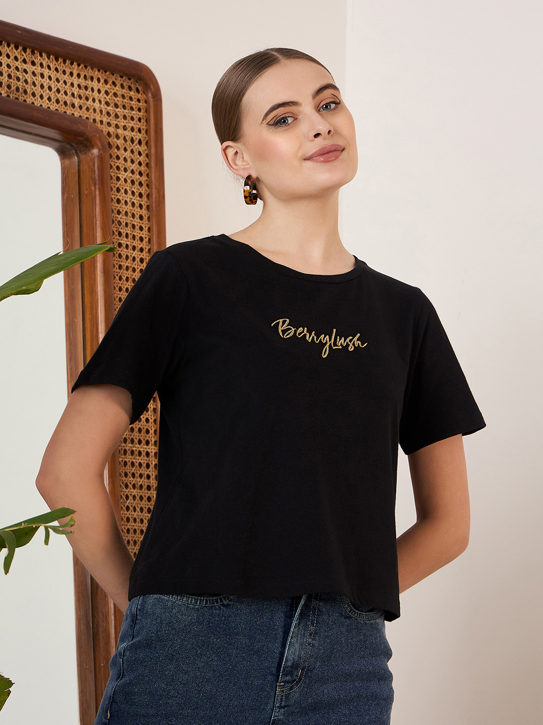 Berrylush BASICS Black Brand Logo Printed T-shirt