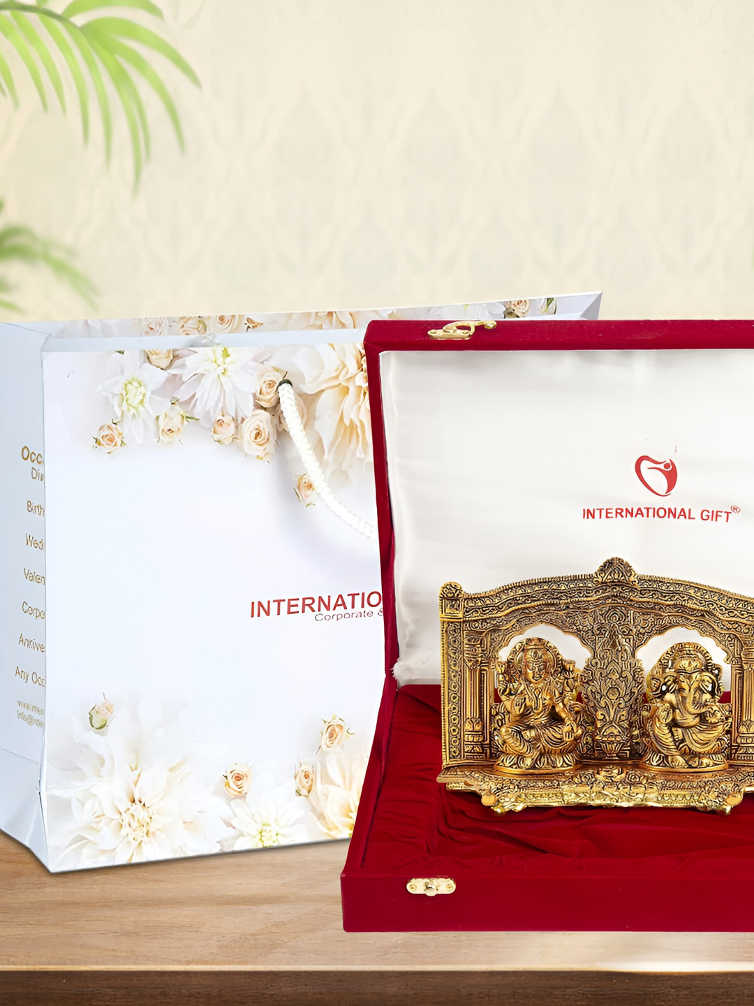 INTERNATIONAL GIFT Gold Toned Lord Laxmi Ganesh Idol With Diyas Home Gift Set