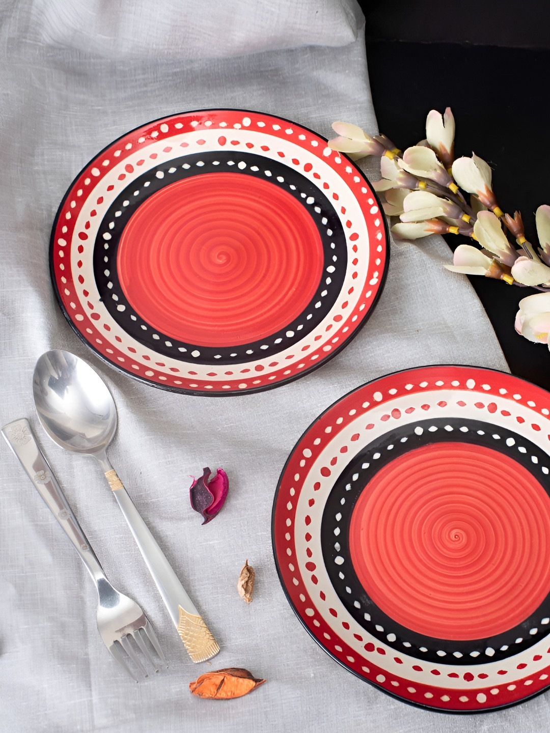 Caffeine Red & Black 4 Pieces Printed Ceramic Matte Finished Dinnerware