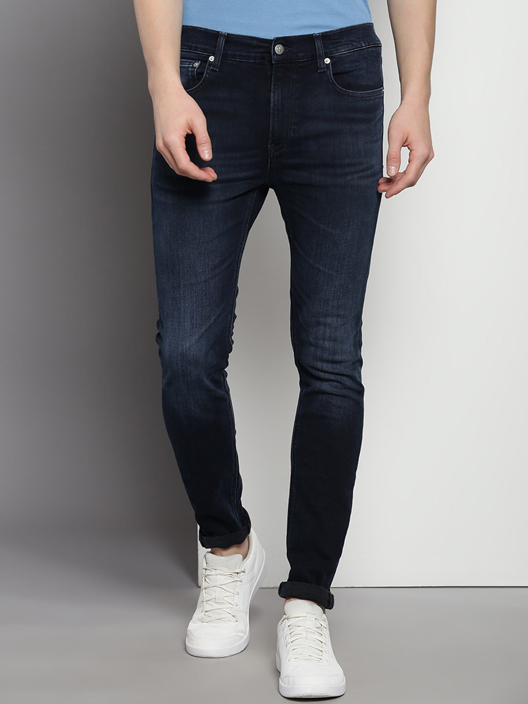 Calvin Klein Men Super Skinny Fit Light Fade Stretchable Jeans