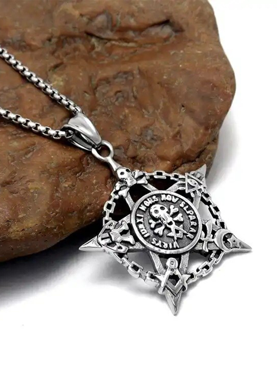 MEENAZ Silver-Plated Star-Shaped Evil Eye Charm Pendant With Chain