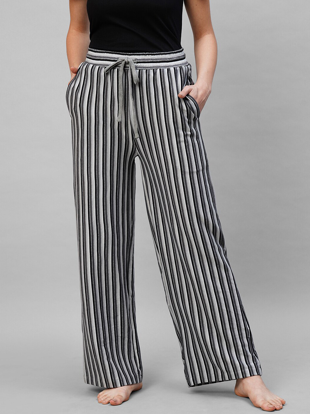 DRAPE IN VOGUE Striped Lounge Pants