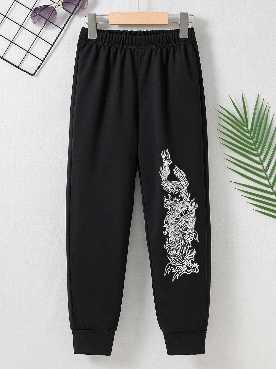 StyleCast Girls Black Original Graphic Printed Joggers