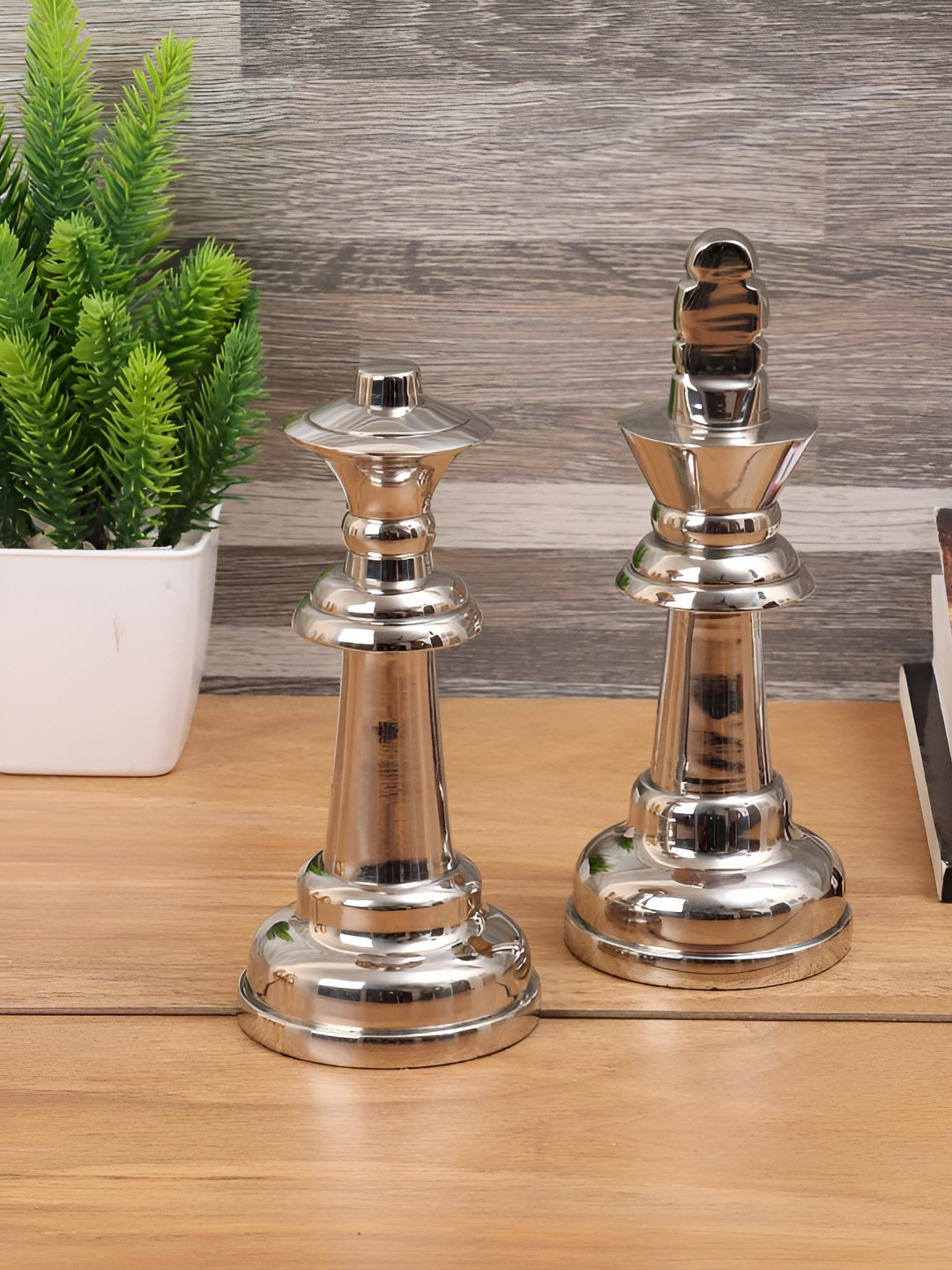 Decor de Maison Chess Set King Queen Nickel Silver Metal Metallic Living Room Set of 2 Medium Showpieces -