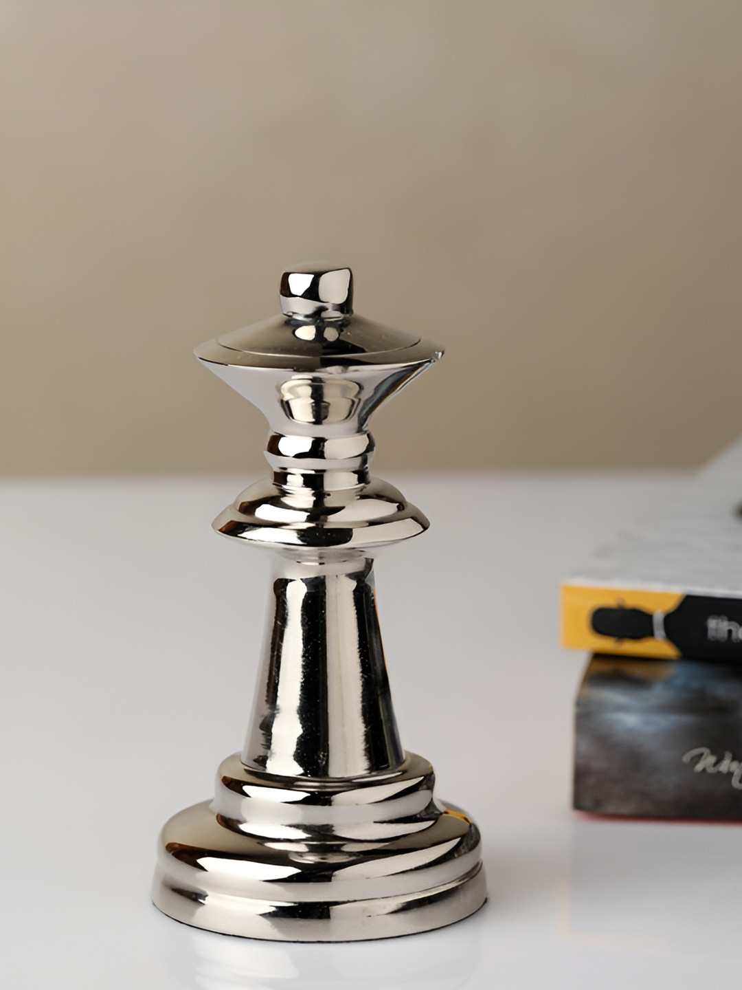 Decor de Maison Chess Queen Silver Metal Metallic Living Room Medium Showpiece - 5 Inches
