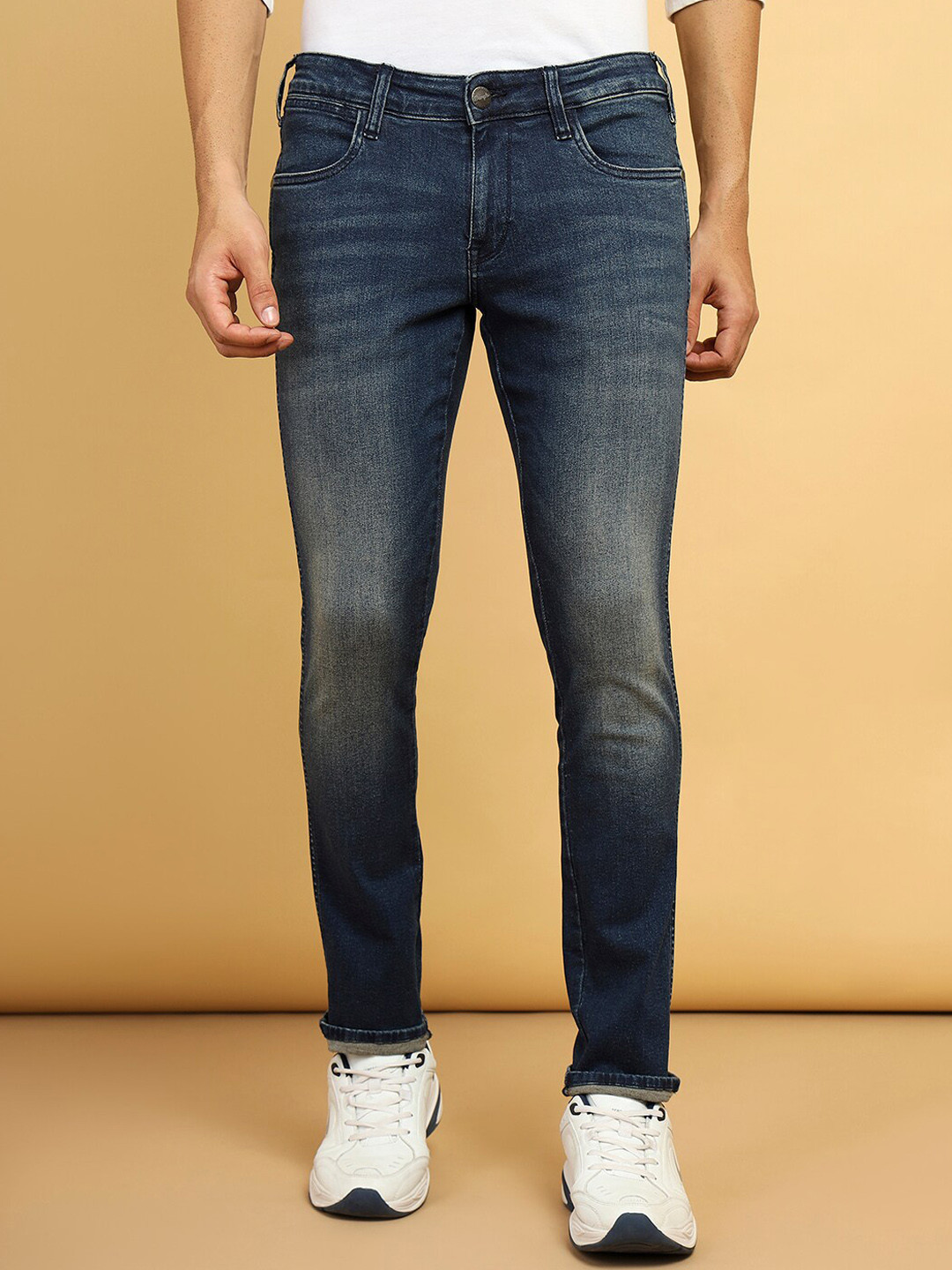 Wrangler Men Skanders Slim Fit Low-Rise Dark Shade Clean Look Stretchable Jeans