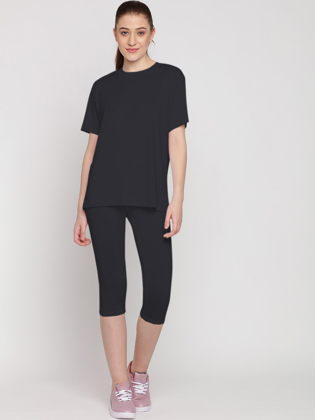 Wearjukebox Super Soft T-Shirt With Tights