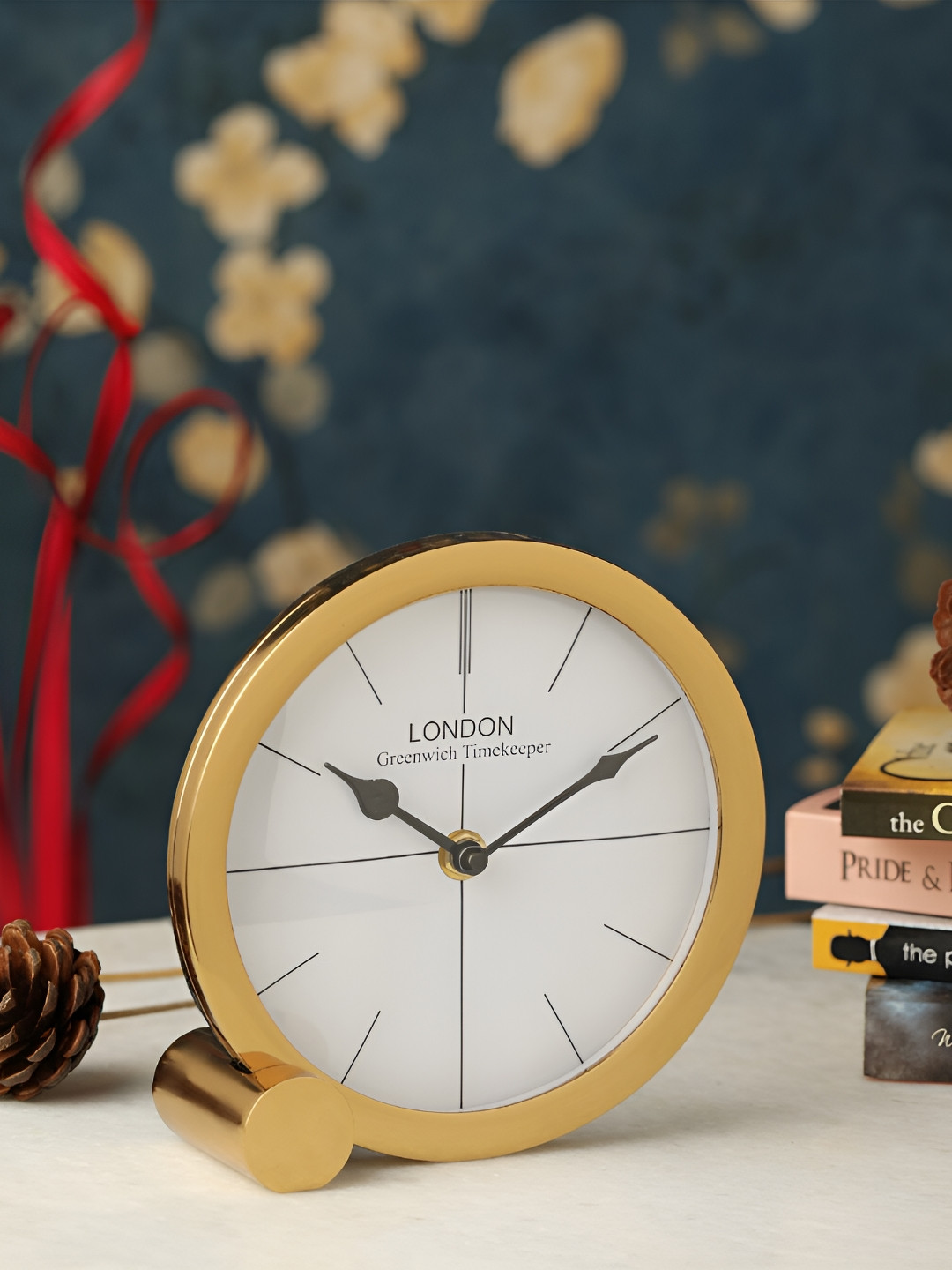 Decor de Maison Metal Large Display Round Battery Analogue With Stand Table Clock-20.3cm