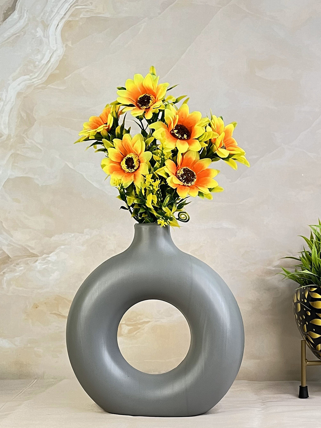 Akaar Decor Grey & Yellow Sunflower Bunch Artificial Flower with Donut Pot