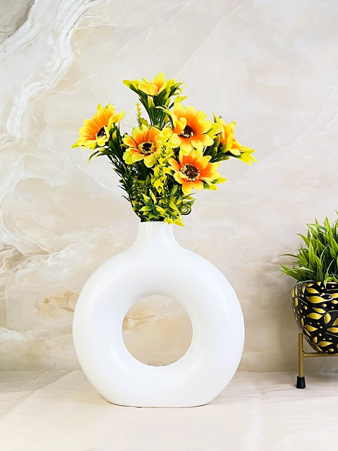 Akaar Decor White & Yellow Sunflower Bunch Artificial Flower with Donut Pot