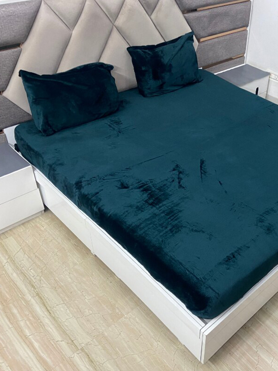 INDHOME LIFE Teal Solid Polycotton 210 TC Fitted Queen Fine Bedsheet with 2 Pillow Covers-220 x 250 cm