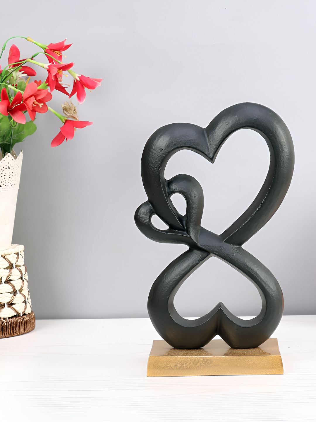 Decor de Maison Family Heart Black Metal Metallic Living Room Small Showpiece - 9.1 Inches
