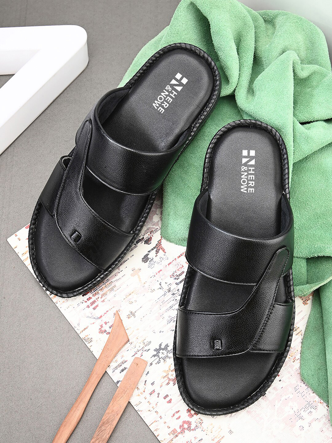 HERE&NOW Men Black Open Toe Comfort Sandals