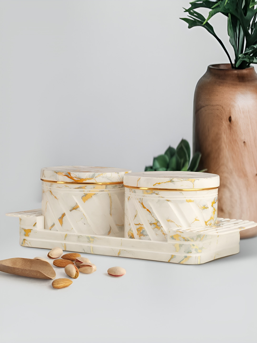 Selvel off White Marble Plastic Easy To Clean 2 Piece Clip-On Fridge Container-430ml