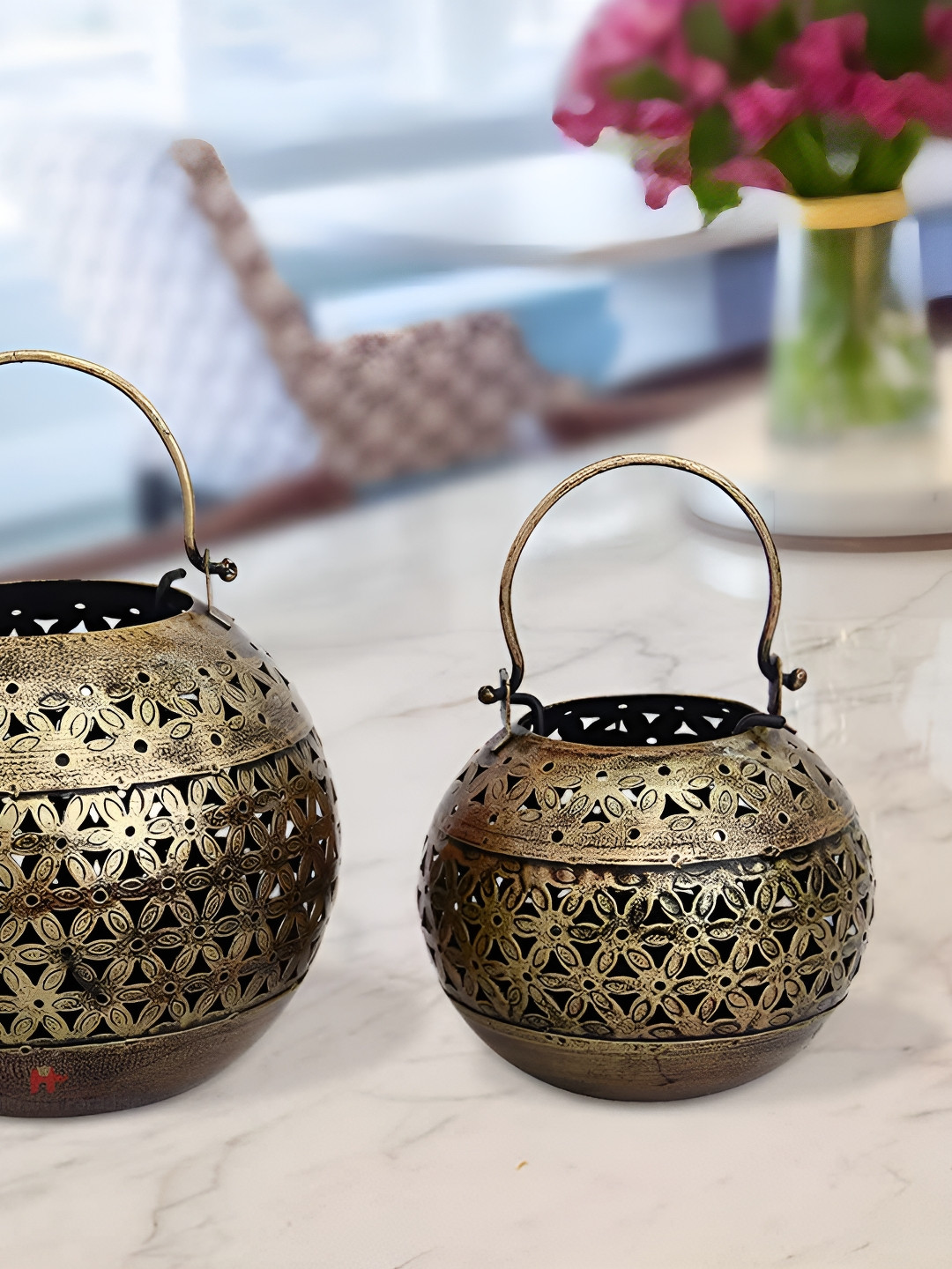 HANDICRAFTS PARADISE Tea Light with A Handle Bronze Metal Metallic Living Room Lights Set of 2 Medium Showpieces - 6 Inches