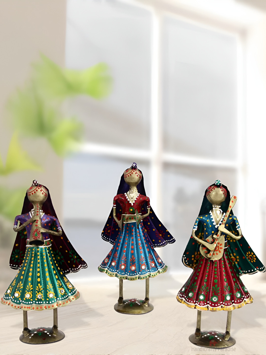 HANDICRAFTS PARADISE Musician Ladies Red Metal Metallic Living Room Hand Made Set of 3 Medium Showpieces - 7.5 Inches
