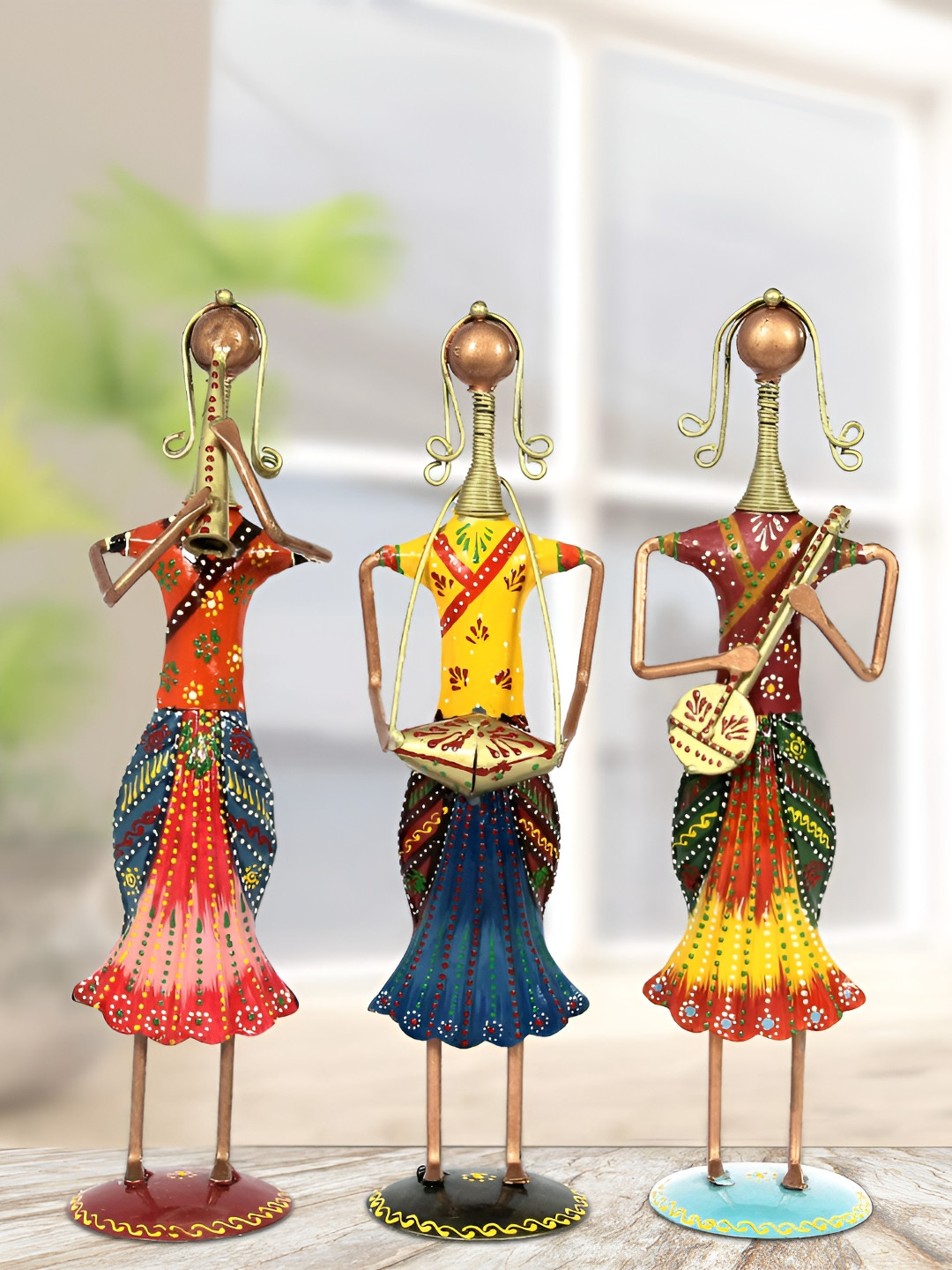 HANDICRAFTS PARADISE Musical Lady Dolls Set Red Metal Metallic Living Room Hand Made Set of 3 Medium Showpieces - 12.2 Inches