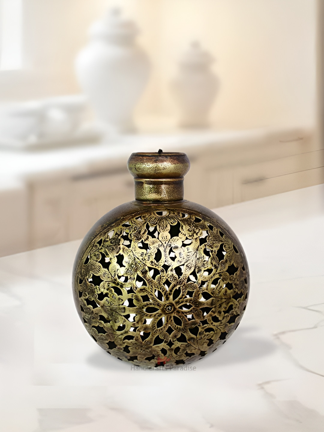 HANDICRAFTS PARADISE Tea Light Lamp Gold Metal Metallic Living Room Medium Showpiece - 7 Inches